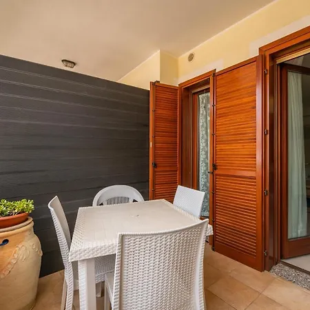 L Oasi Della Gatta Panciona Nyaraló Villasimius